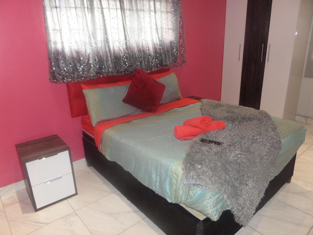 Tshedza Guest House Претория Экстерьер фото